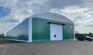 Finest-Hall Factory OÜ toodetud ja paigaldatud puistehall mõõtudega 20x72m, kõrgusega 7m Ardor OÜ-le. Puistehall on sobilik ladustamiseks viljale, pelletile, graanulitele.