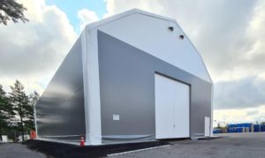 Finest-Hall Factory OÜ toodetud ja paigaldatud PVC hall mõõtudega 15x24,5m, kõrgusega 6m Fläkt Group Finlandile.