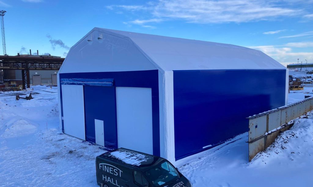 Finest-Hall Factory OÜ toodetud ja paigaldatud PVC hall mõõtudega 15x21m, kõrgusega 6m Norex Service Finland OY-le.