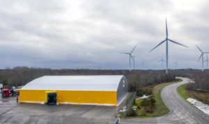 Finest-Hall Factory OÜ toodetud ja paigaldatud päikesepaneelidega PVC hall mõõtudega 35x40 m, kõrgusega 5 m Eesti Kalatootjate Keskühistule.