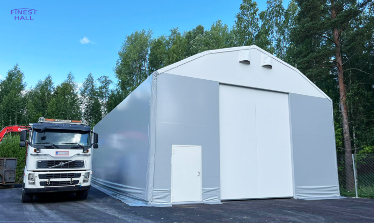 Finest-Hall Factory OÜ toodetud ja paigaldatud PVC hall mõõtudega 10x17,5m, kõrgusega 5 meetrit Kiinteistö Oy-le.