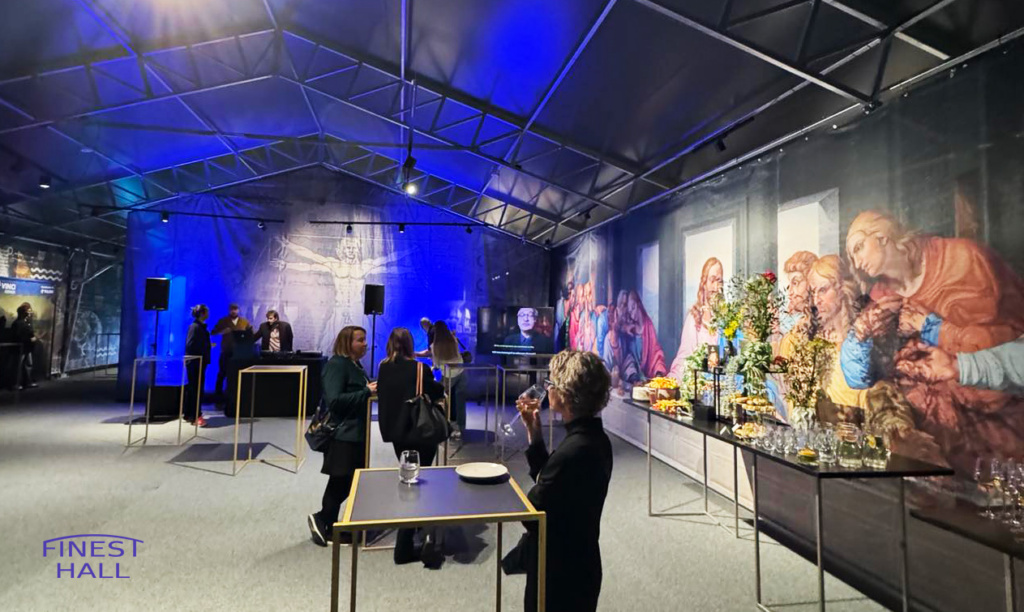 Finest-Hall Factory OÜ toodetud ja paigaldatud PVC hall mõõtudega 13,5x29,5m, kõrgusega 5,5 meetrit Poco Experience OÜ-le.