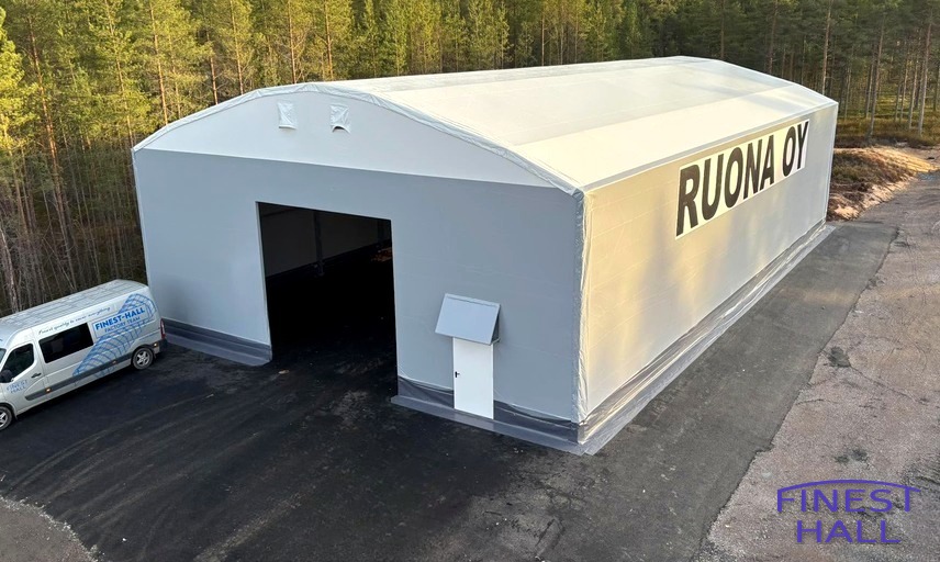 Finest-Hall Factory OÜ toodetud ja paigaldatud PVC hall mõõtudega 16x28m, kõrgusega 5m Ruona OY-le.