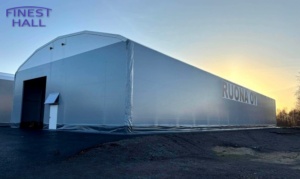 Finest-Hall Factory OÜ toodetud ja paigaldatud PVC hall mõõtudega 18x48m, kõrgusega 5m Ruona OY-le.